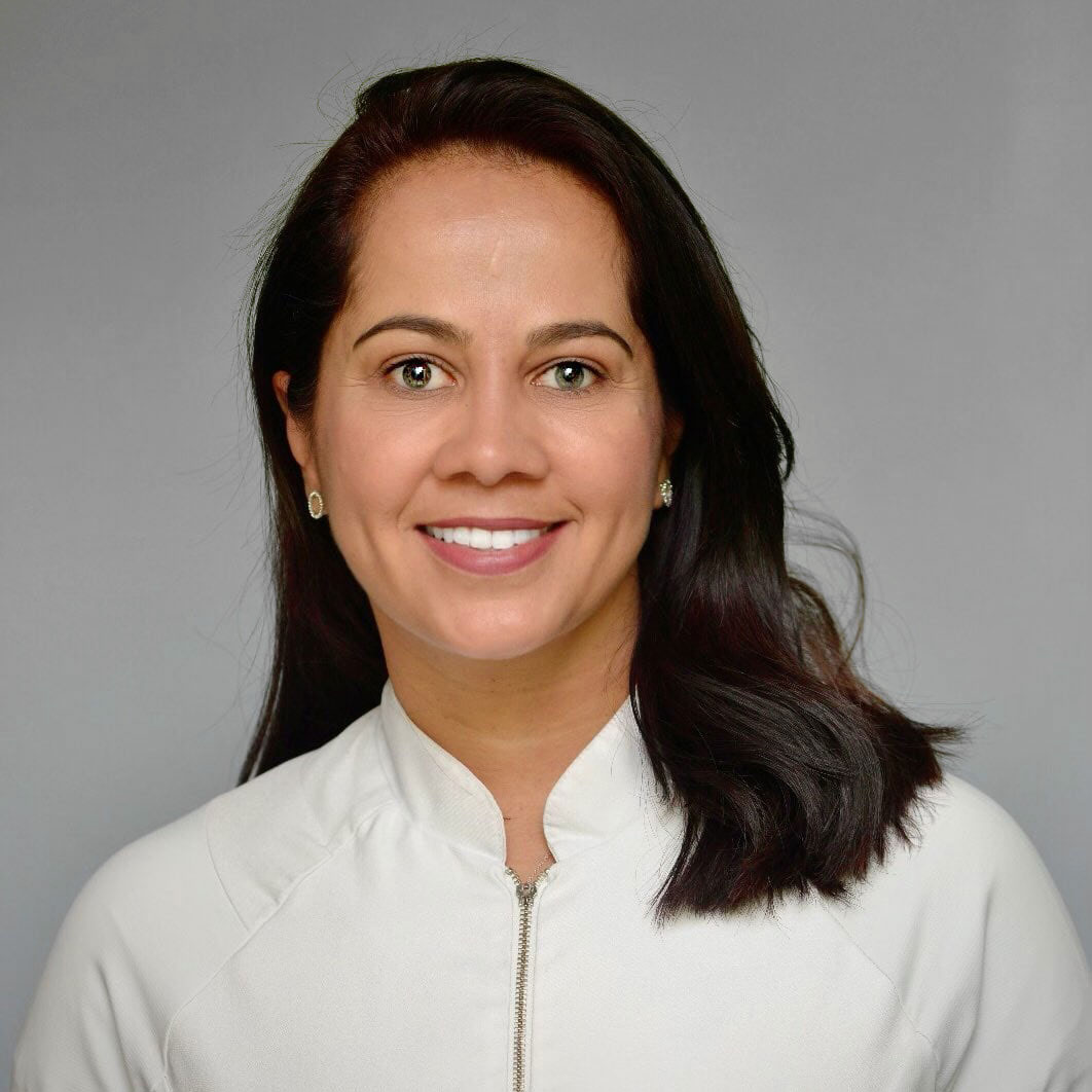Let Dr. Michele de Souza, experienced cosmetic dentist in 78660, help you get a brighter and healthier smile than ever before near Pflugerville, TX. Meet Michele de Souza at Smiles on Wells in Pflugerville, TX